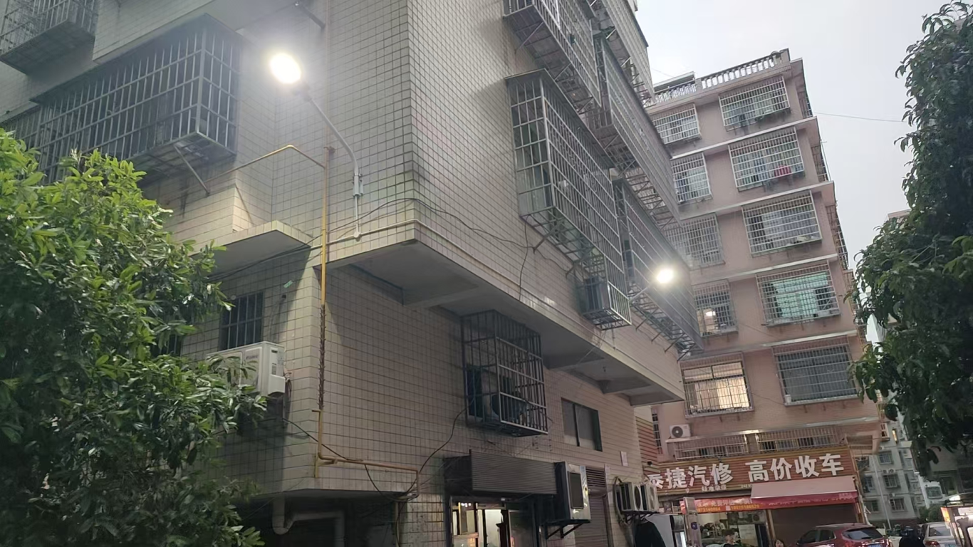 市政要聞 | 感謝信里的民生溫度！湘江新區(qū)八家灣小區(qū)改造工程圓滿收官獲天頂街道點贊